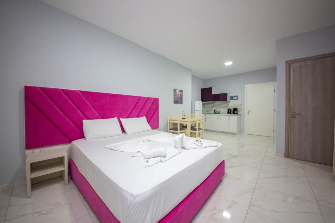 Mamma'S Apartments Sarandë Buitenkant foto