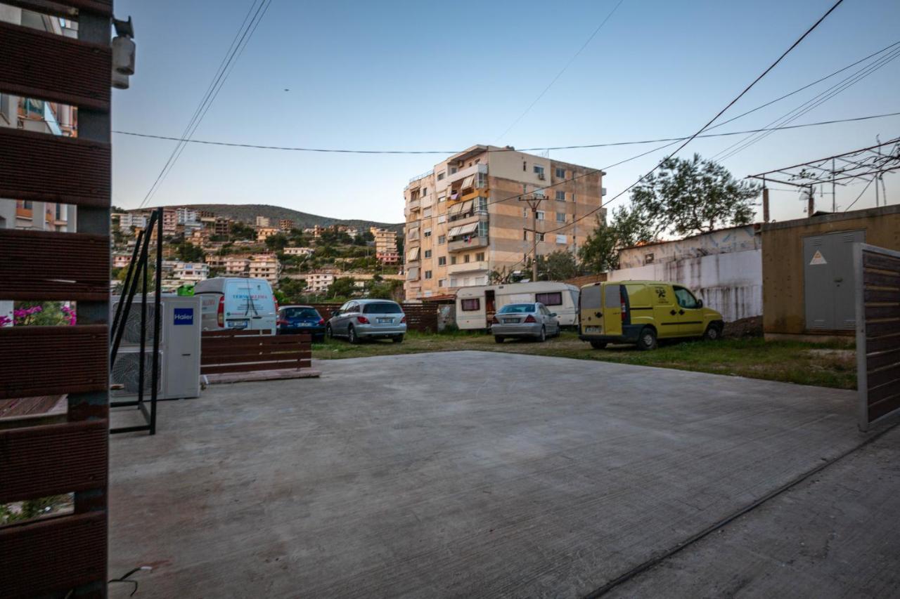 Mamma'S Apartments Sarandë Buitenkant foto