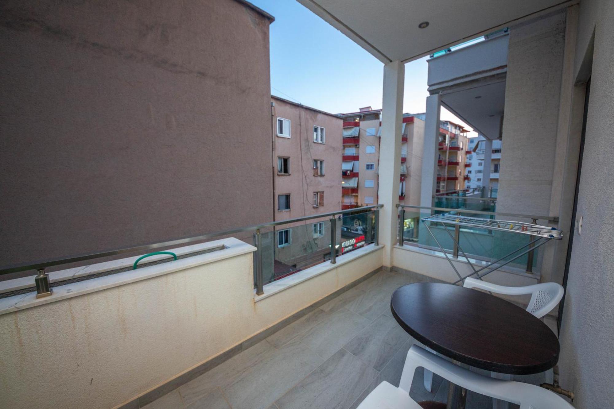 Mamma'S Apartments Sarandë Buitenkant foto